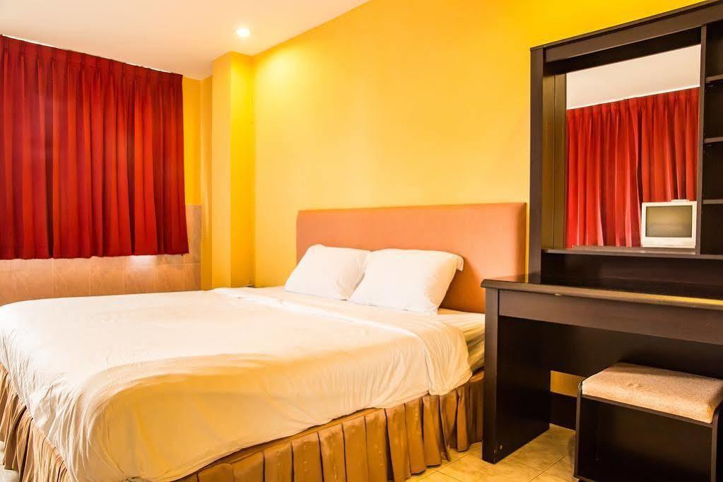 Fnb Hotel Central פאטאיה מראה חיצוני תמונה