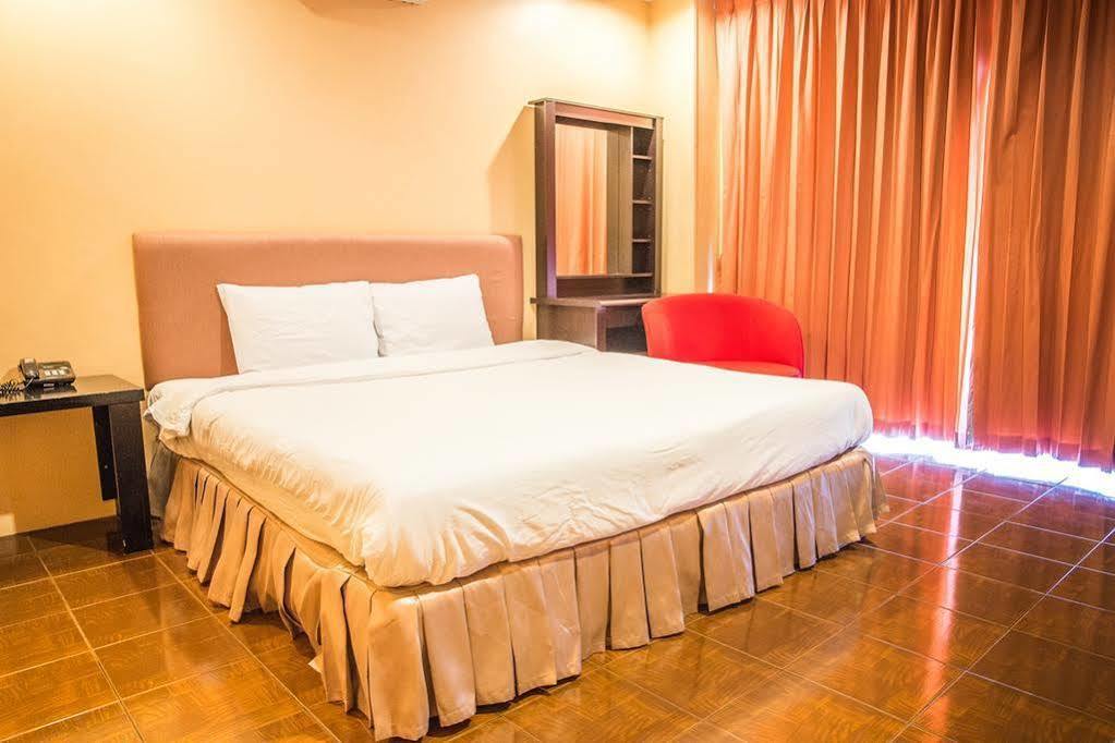 Fnb Hotel Central פאטאיה מראה חיצוני תמונה