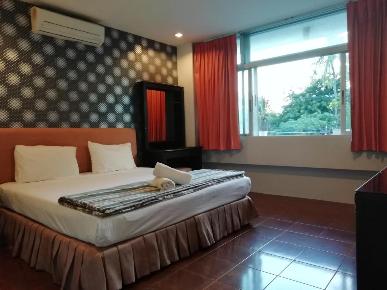 Fnb Hotel Central פאטאיה מראה חיצוני תמונה